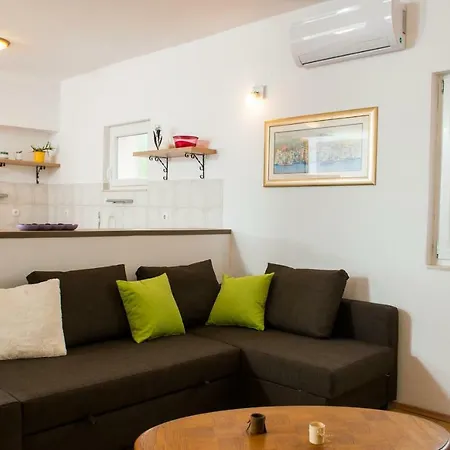 別荘 Holiday Home Koprivno Koprivno