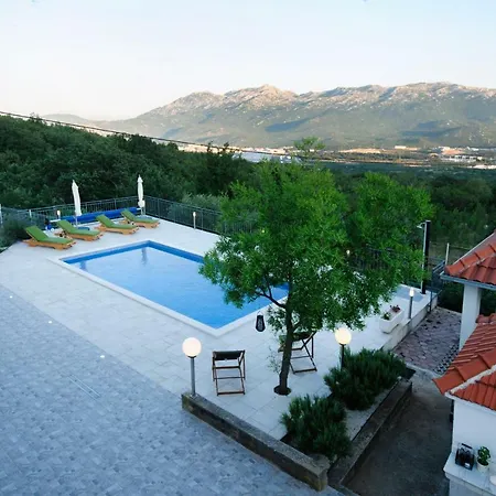 Holiday Home Koprivno