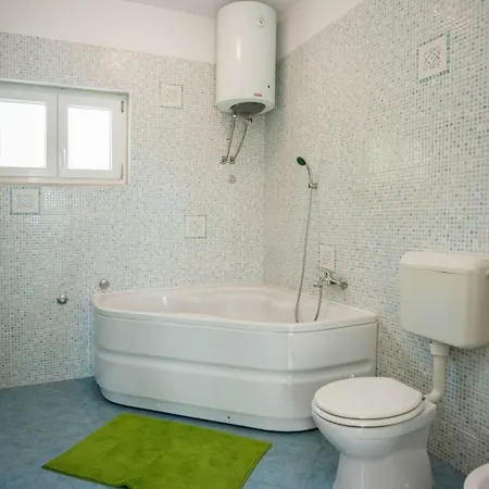 Holiday Home Koprivno 別荘 *