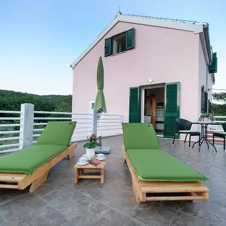 Holiday Home Koprivno 別荘 Koprivno