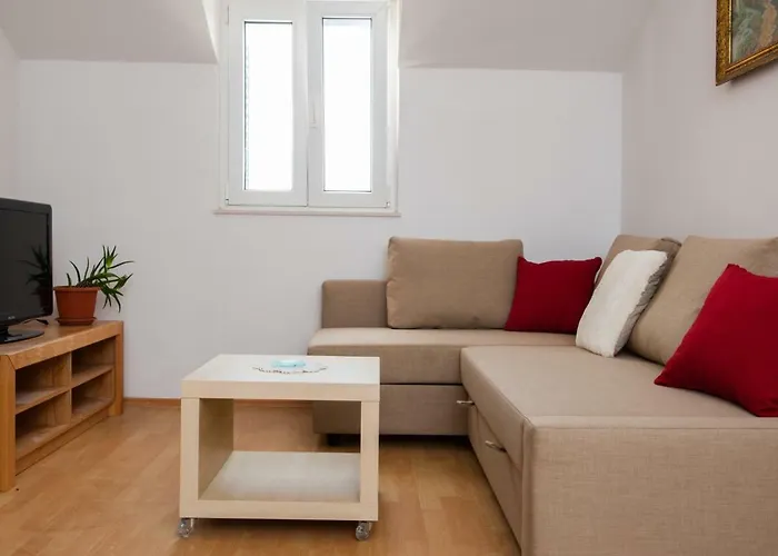 Holiday House Koprivno *