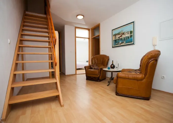 Holiday House Koprivno *
