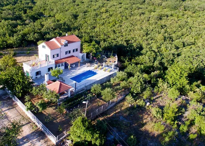 Holiday House Koprivno