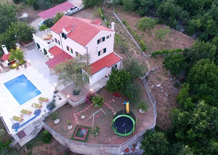 Prázdninový dům Holiday House Koprivno Koprivno
