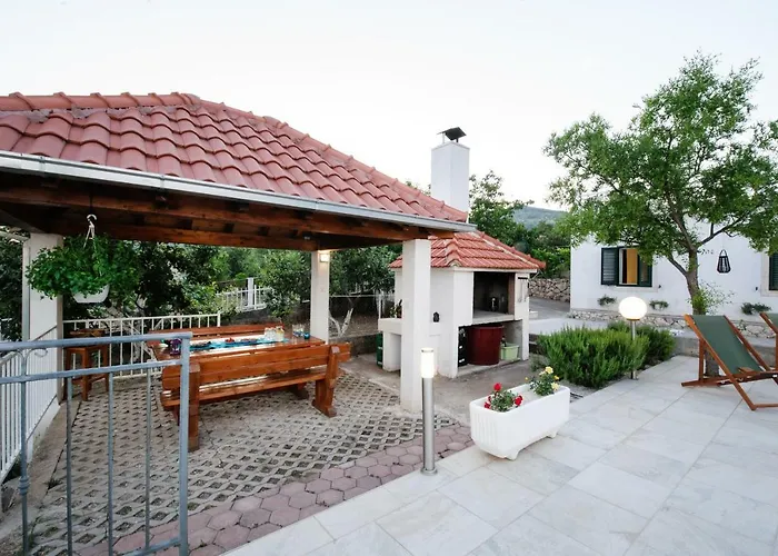 Holiday House Koprivno